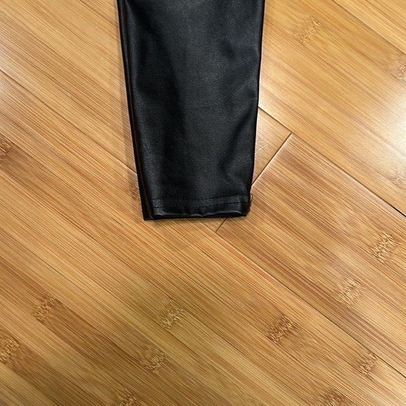Prettylittlething imitation leather pants women’s 8 - Picture 2 of 6